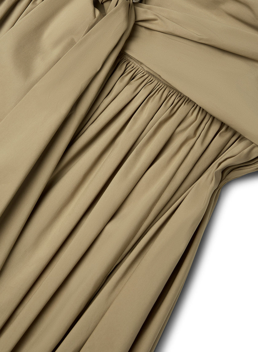 Gonna ampia con fusciacca a fiocco