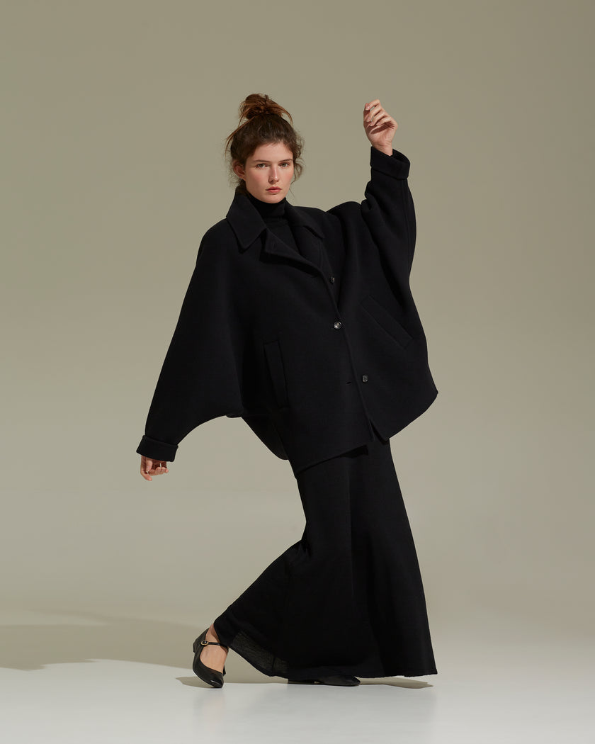 CAPPOTTO OVERSIZE IN LANA NERO - CUCITO A MANO