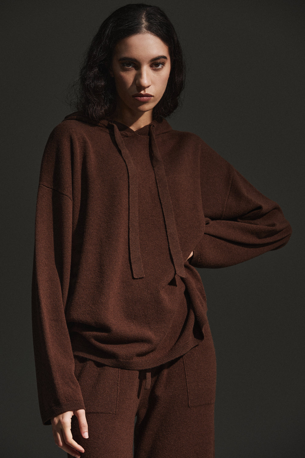 Felpa Oversize in Pura Lana con Cappuccio