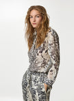 Camicia in georgette di viscosa stampa animalier