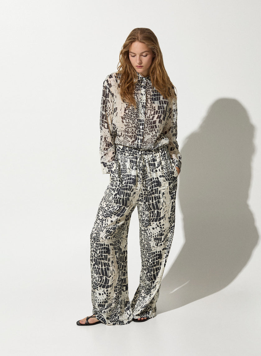 Camicia in georgette di viscosa stampa animalier