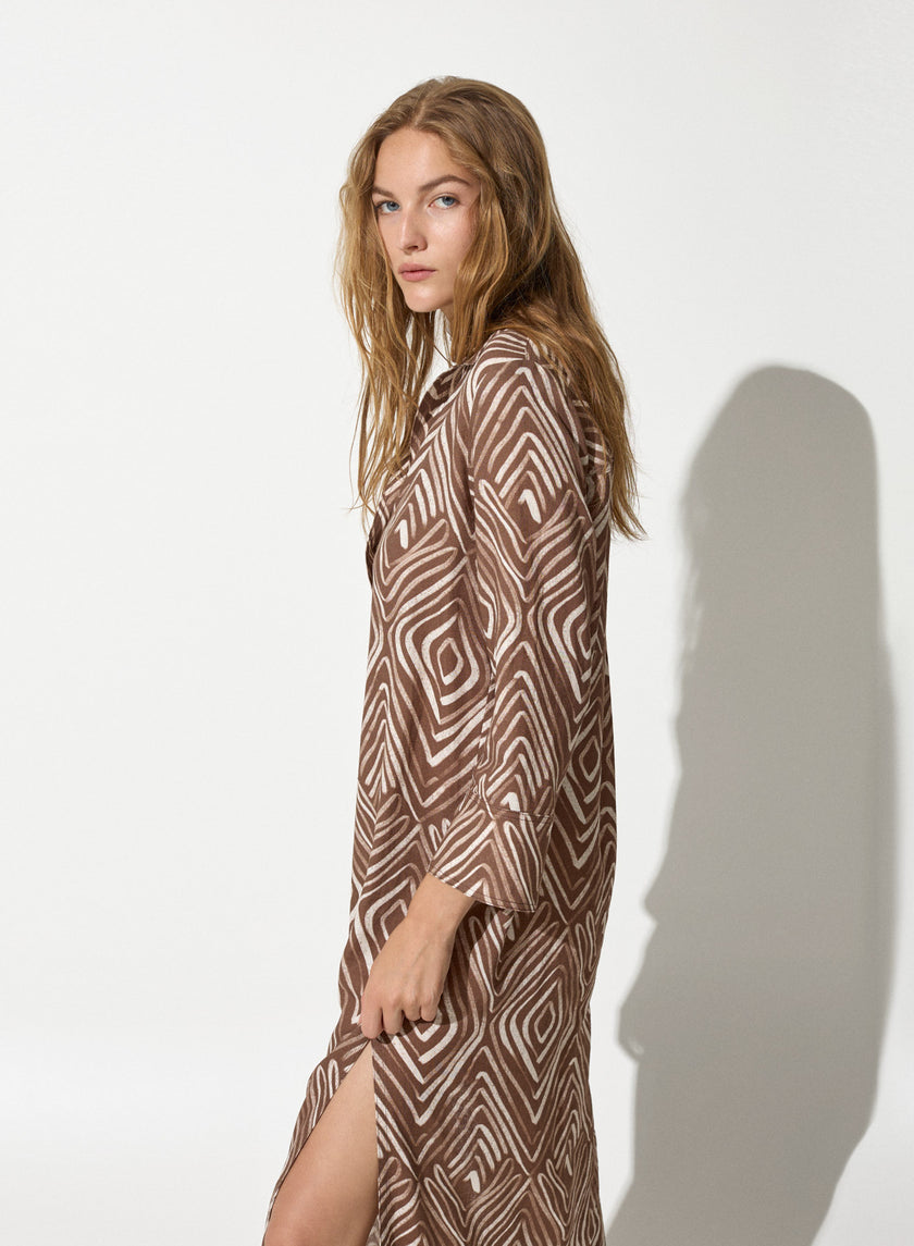 Caftano in lino e viscosa con stampa optical