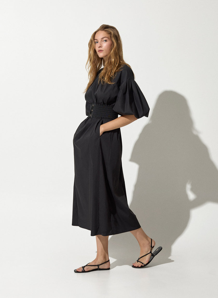 Abito midi con cintura elastica