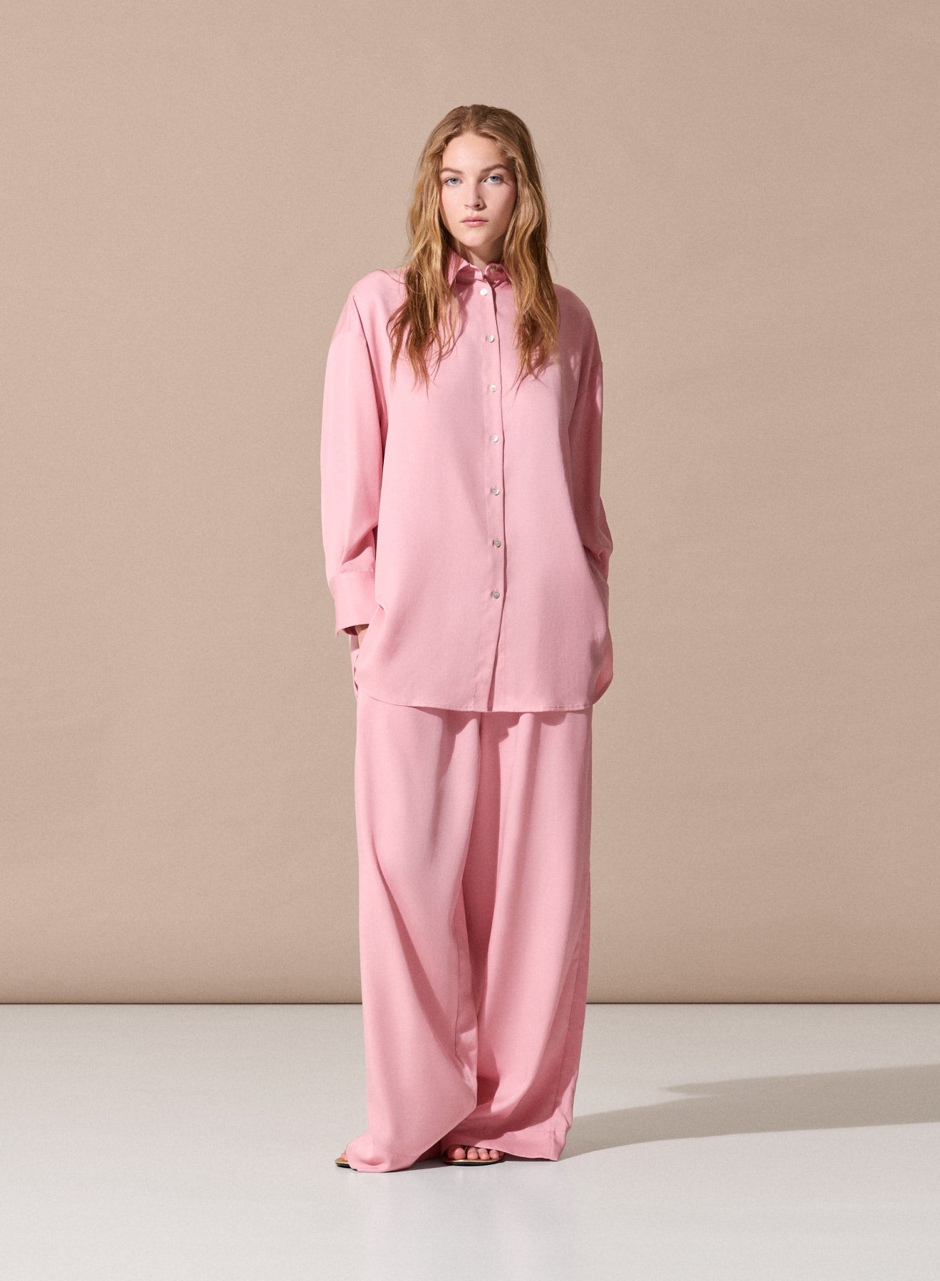 Pantalone palazzo fluido