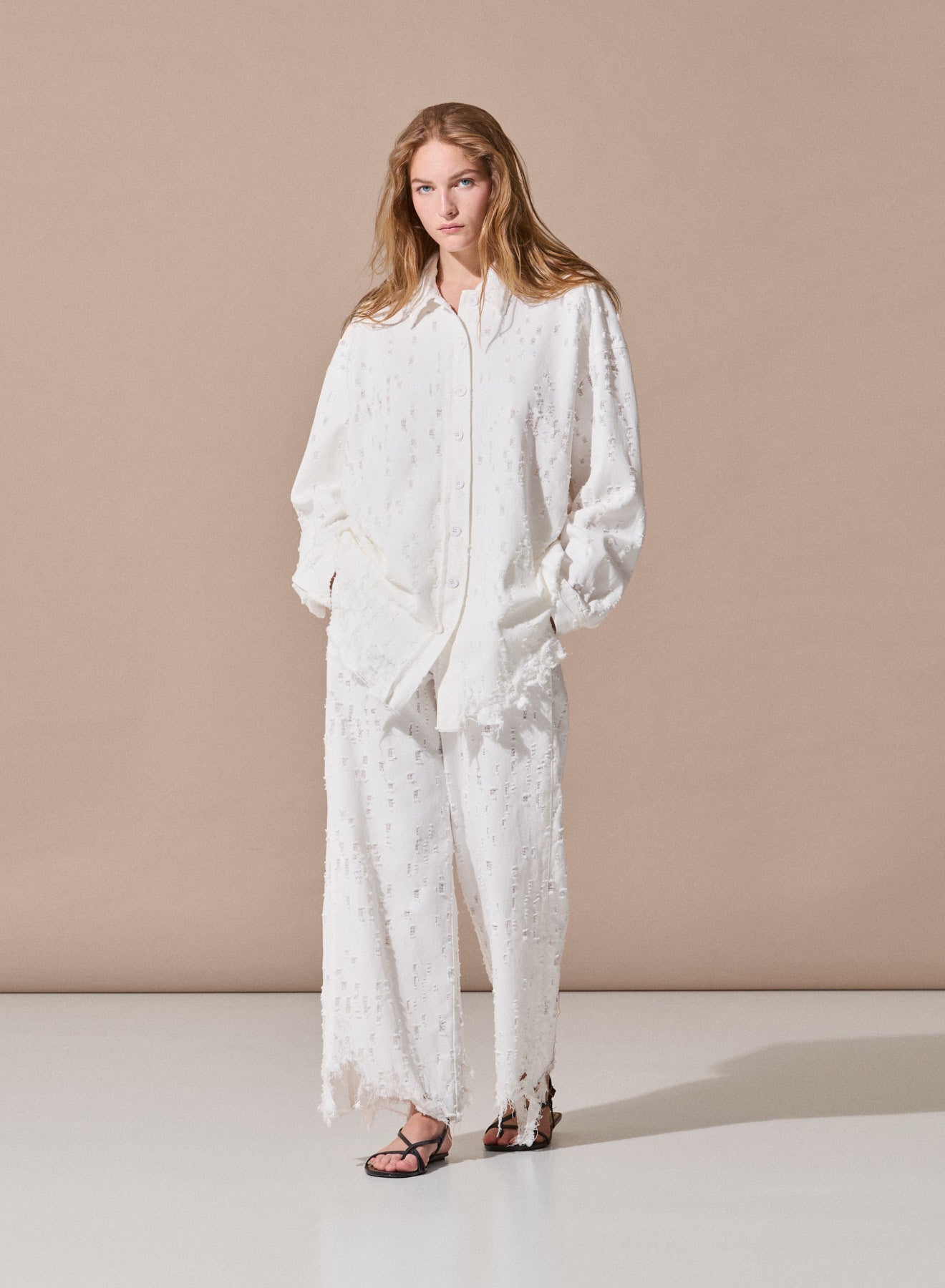 Pantalone Denim Light con Coulisse e Sfrangiature Handmade